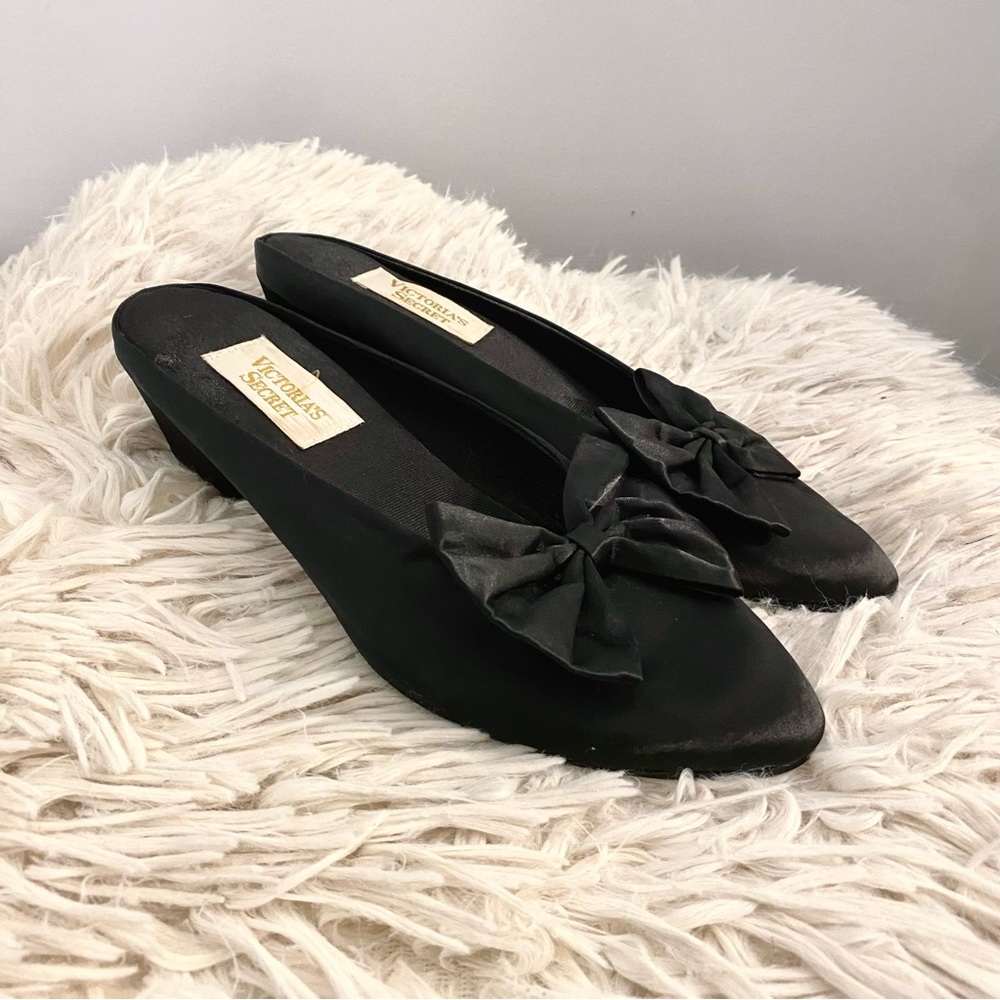 Vintage Victoria’s Secret Black Bow Slipper Heels Size 9/10